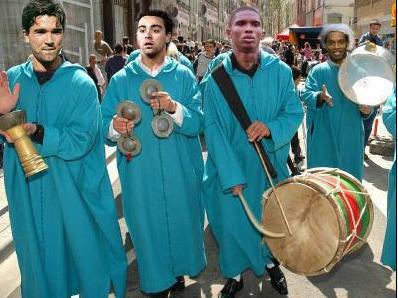 ����� ������  ����